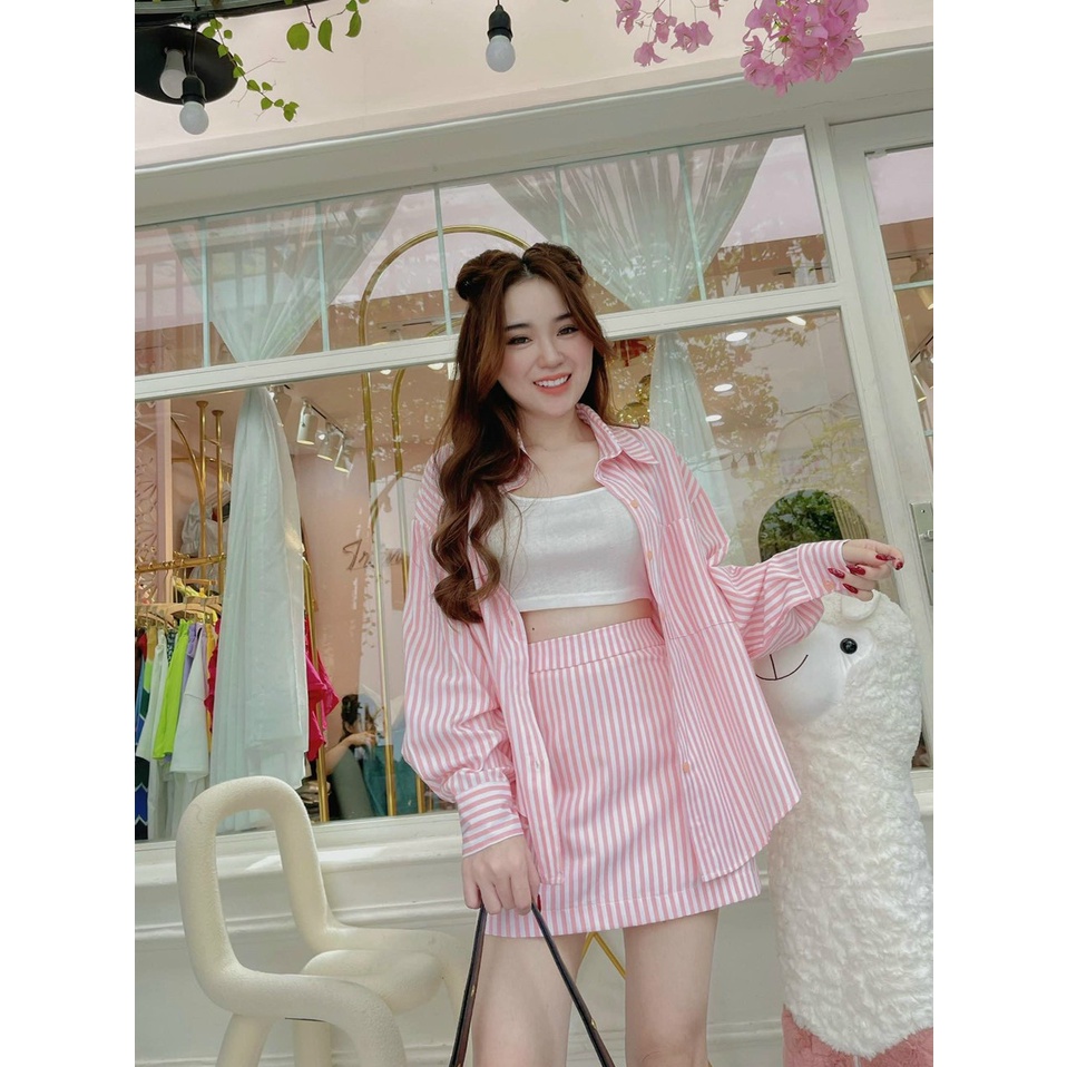 Set hai món áo sơ mi kẻ sọc tay dài kèm chân váy sexy phong cách hàn quốc cho nàng đi chơi dạo phố (không kèm áo trong)