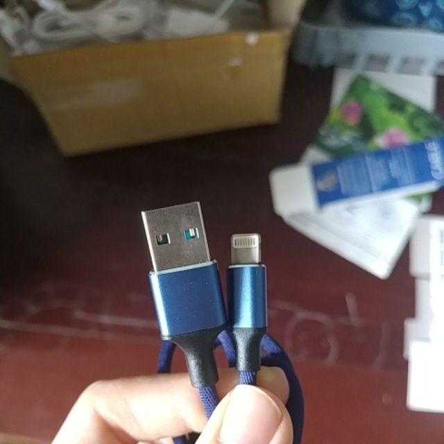 Dây cho ip7 về trước vải dù bền chắc dành cho IP/tablet táo