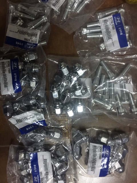 Bulong+ tắc kê ô tô đầu và chân ốc