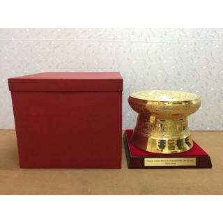 Trống đồng mạ vàng