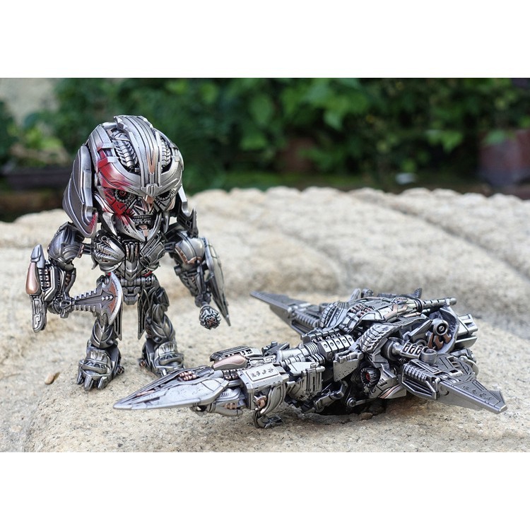 Mô hình robot chibi VM-02 Megatron Cute Protector Commander