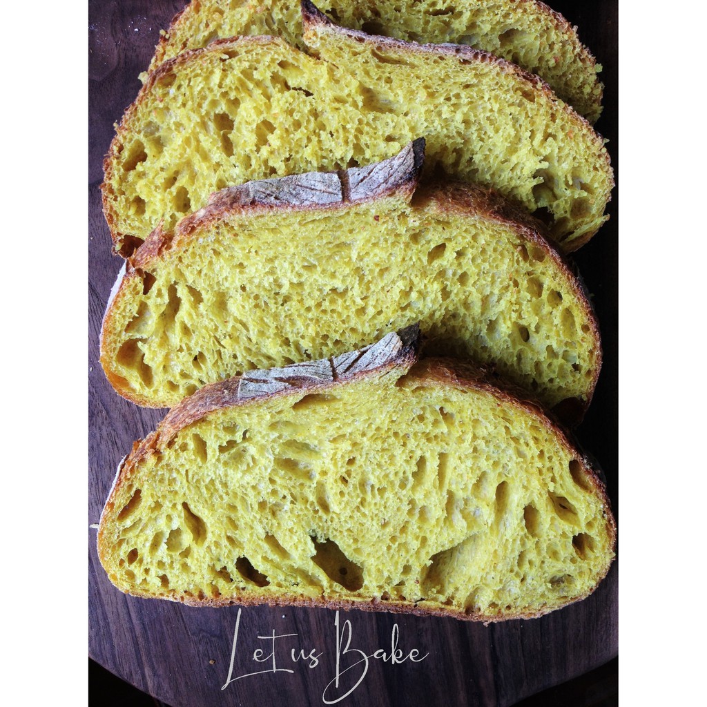 Turmeric Sourdough Bread 350g Bánh Mì Nghệ Men Tự Nhiên