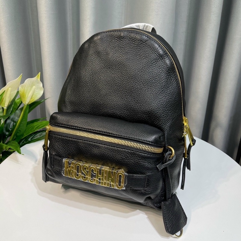 Balo Moschino