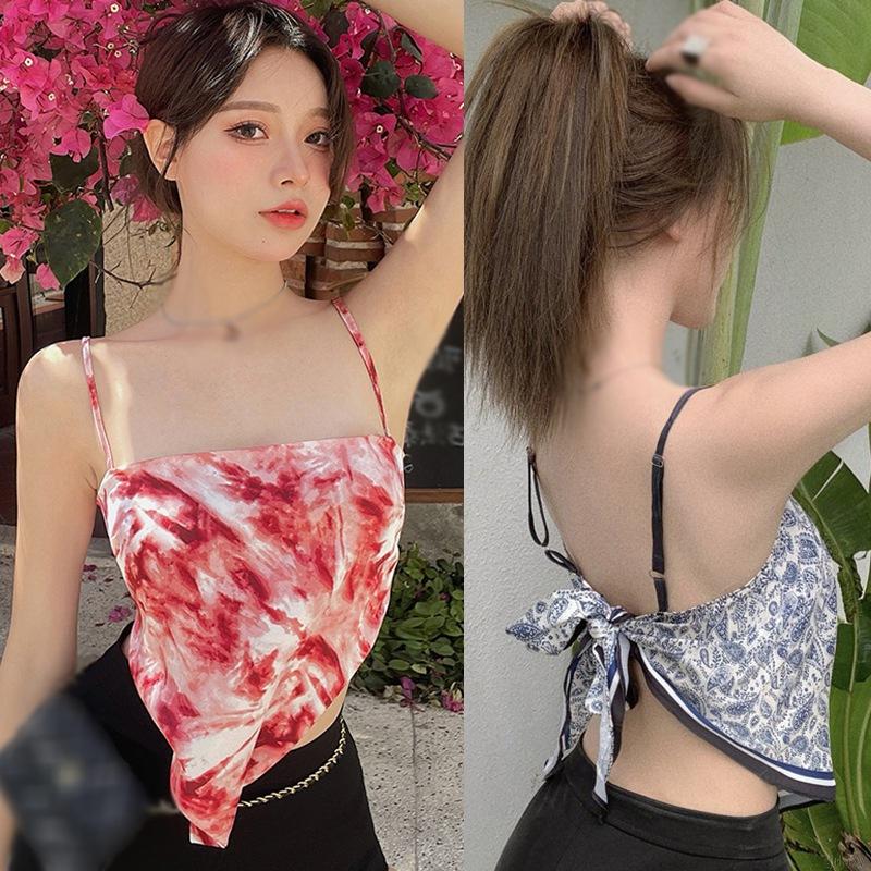 Áo croptop hoạ tiết in thiết kế hở lưng quyến rũ