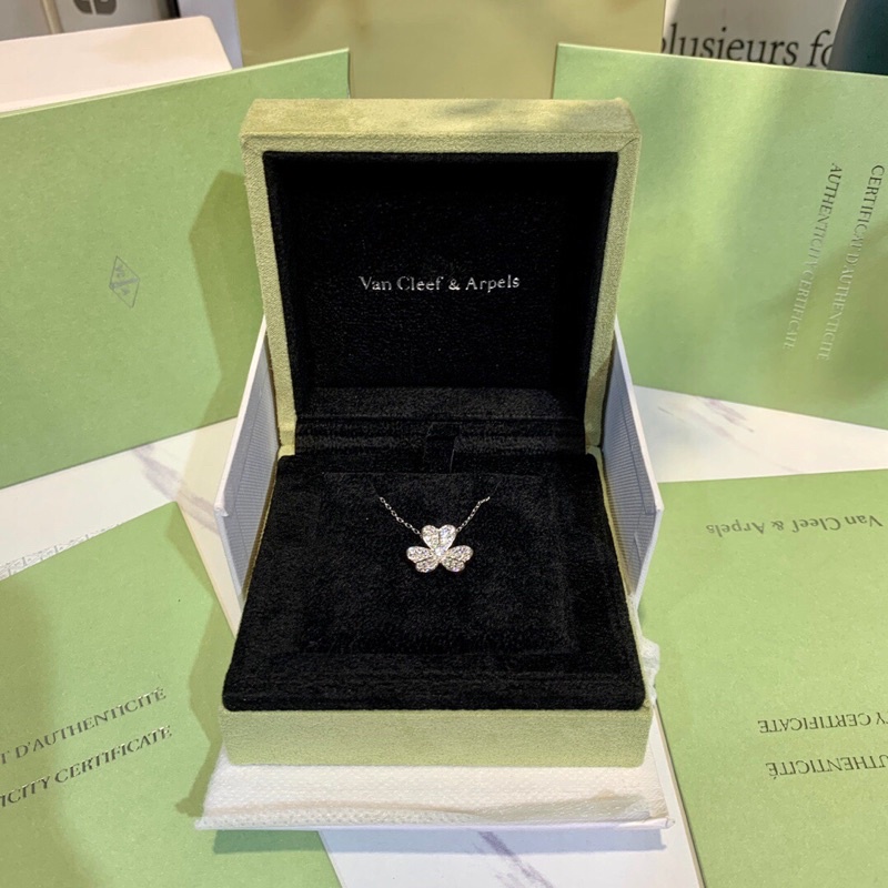 Dây chuyền Hình cỏ ba lá Van Cleef & Arpels Silver hàng LA fullbox VCA0420