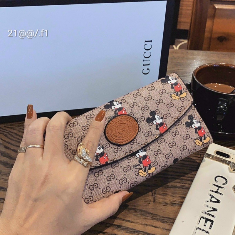 Ví ngang cầm tay Gucci mickey