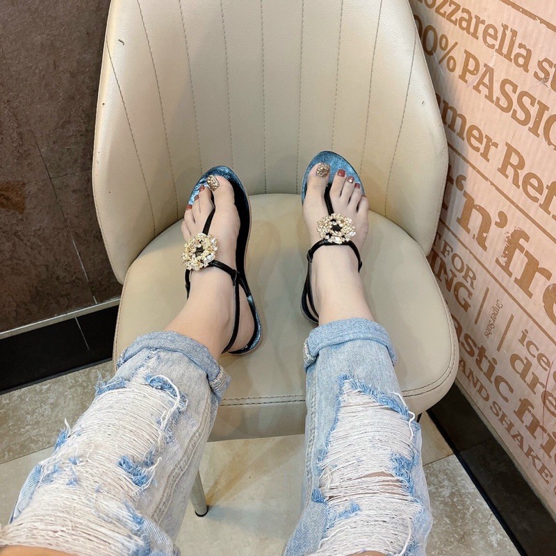 Sandal kẹp da nhũ khóa Đá O+ khoá B  (loại 1)