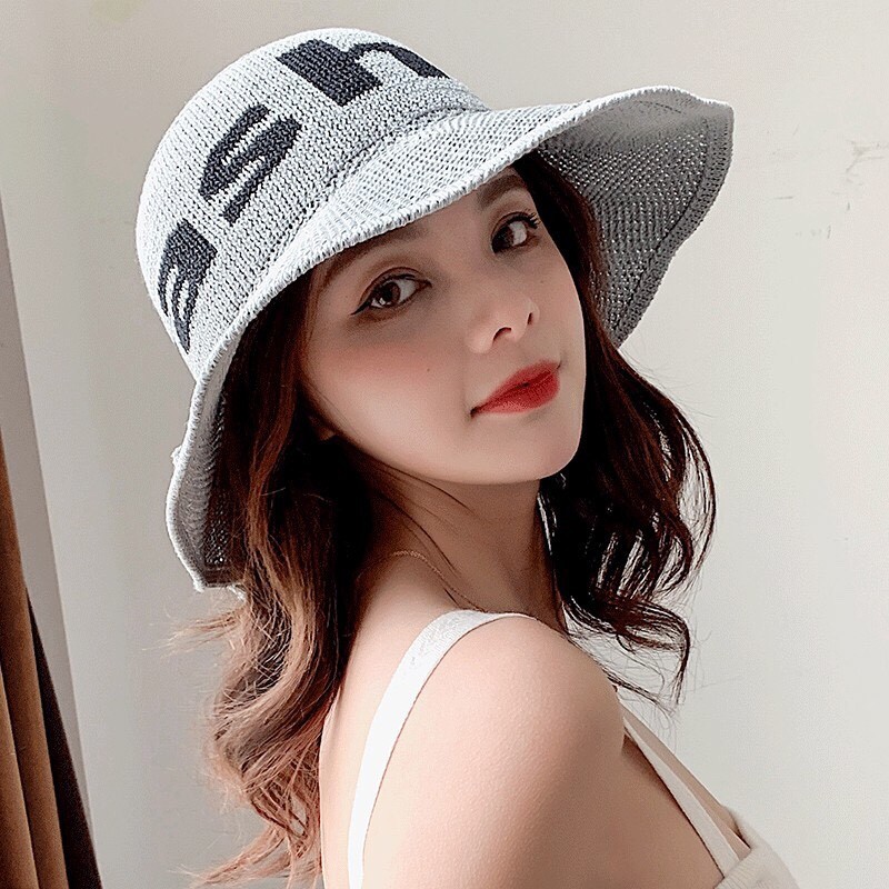 Mũ cói rộng vành đi biển Fashion sành điệu có thể gấp gọn tiện dụng