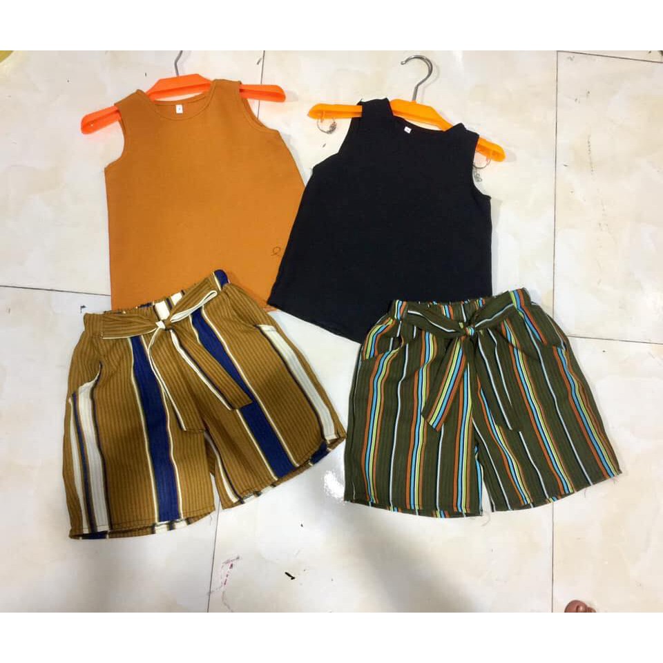 chân váy xếp khánh ly (hạnh)