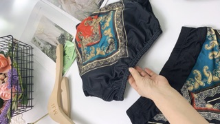 Bộ bơi 3 chi tiết( áo + quần+ khăn)