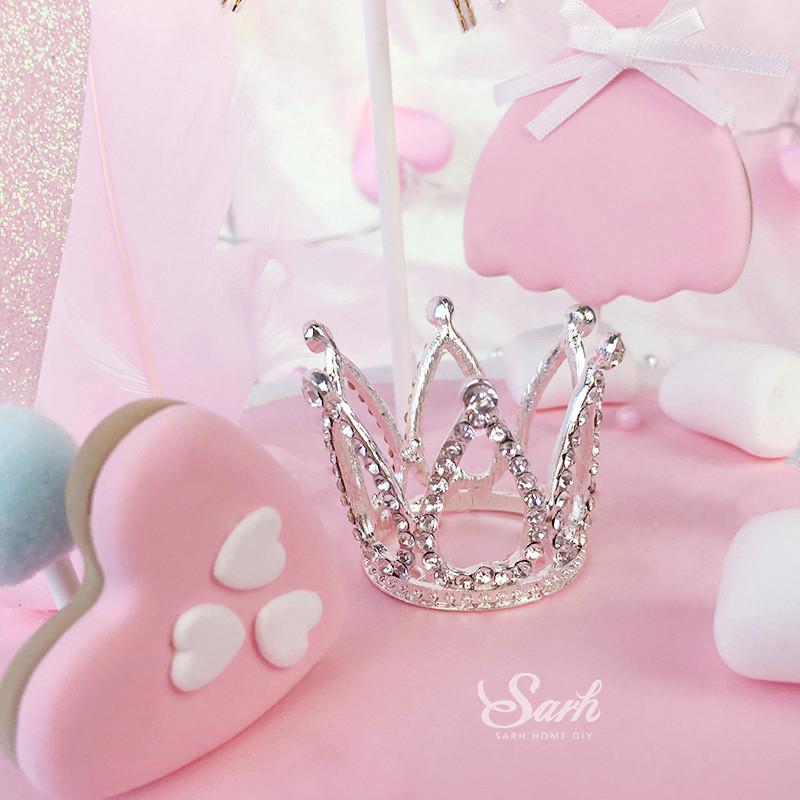 Trang trí vương miện mini bạc
