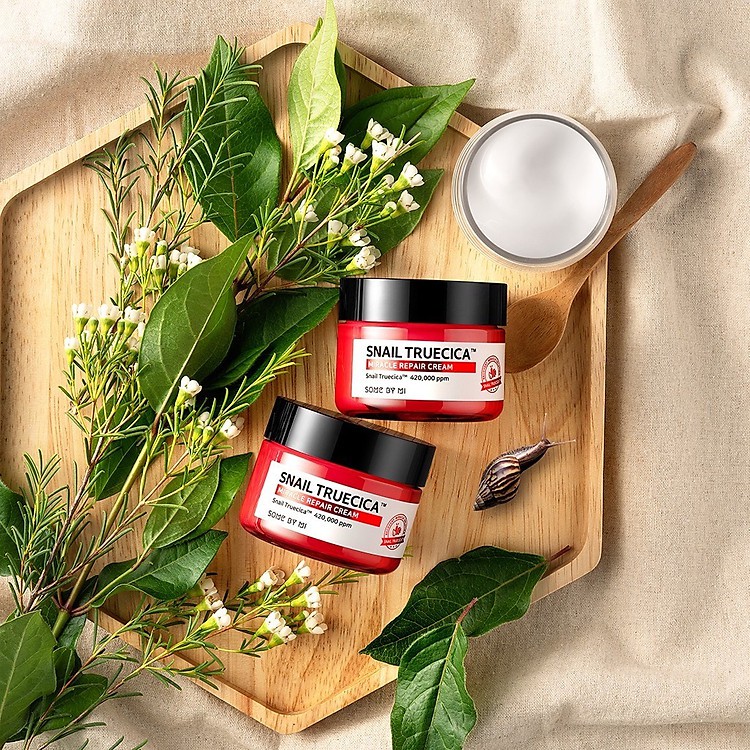 Kem Dưỡng Ẩm Phục Hồi, Cải Thiện Sẹo Lõm Some By Mi Snail Truecica Miracle Repair Cream