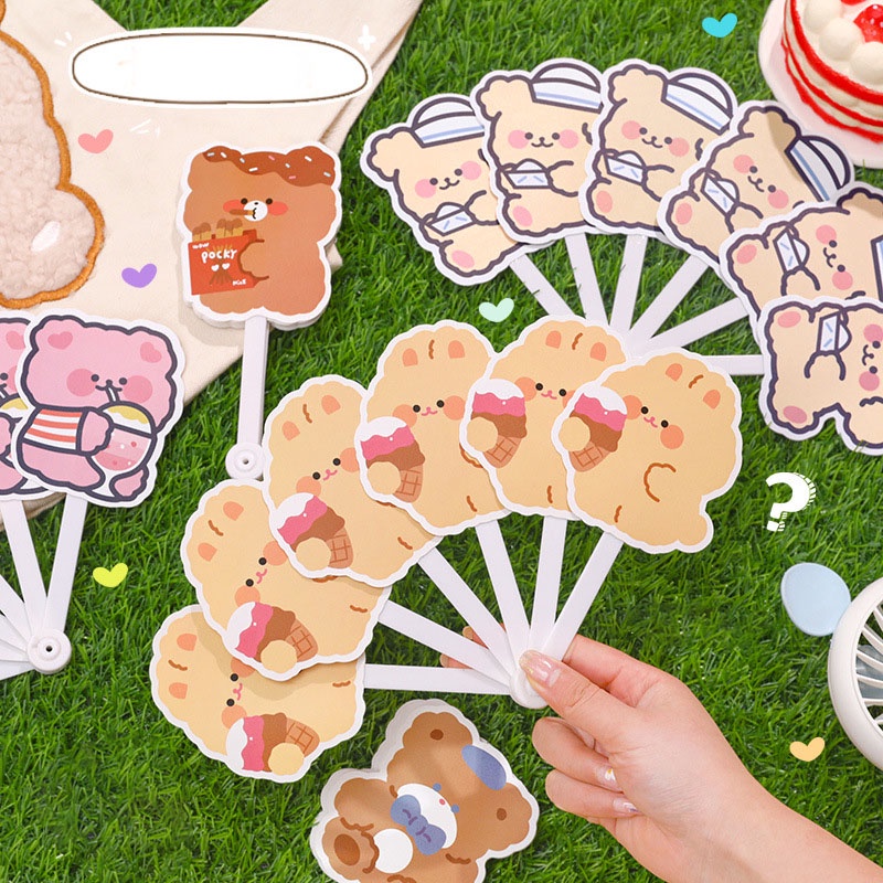 Quạt Xếp Nhựa Cầm Tay Hình Cute Pet