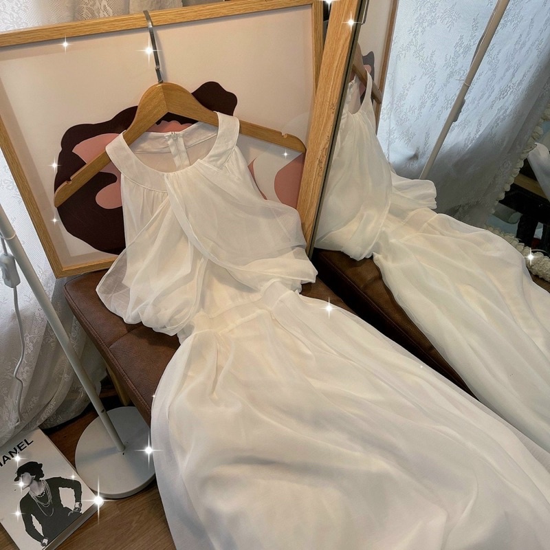 Đầm trắng đắp chéo maxi dài