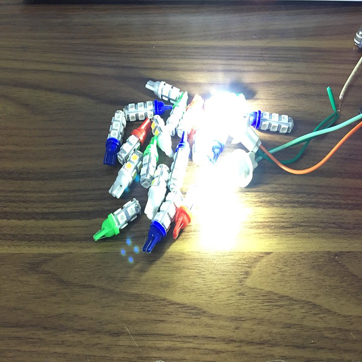 Đèn xi nhan 2 tầng cho xe máy, đèn LED DẸP đi chơi đi phượt -DLXN2T