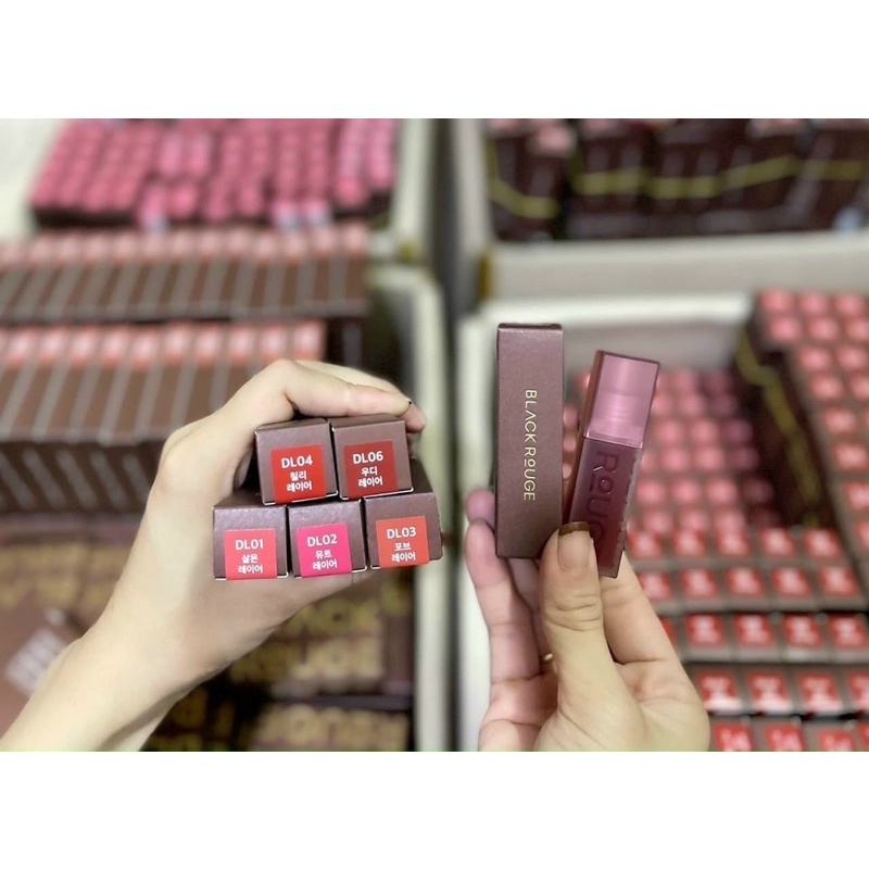 Son Kem Black Rouge Double Layer Over Velvet