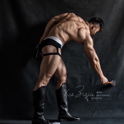 Quần lót nam sexy độc lạ phối hợp đai ôm đùi cực hấp dẫn - DM Underwear