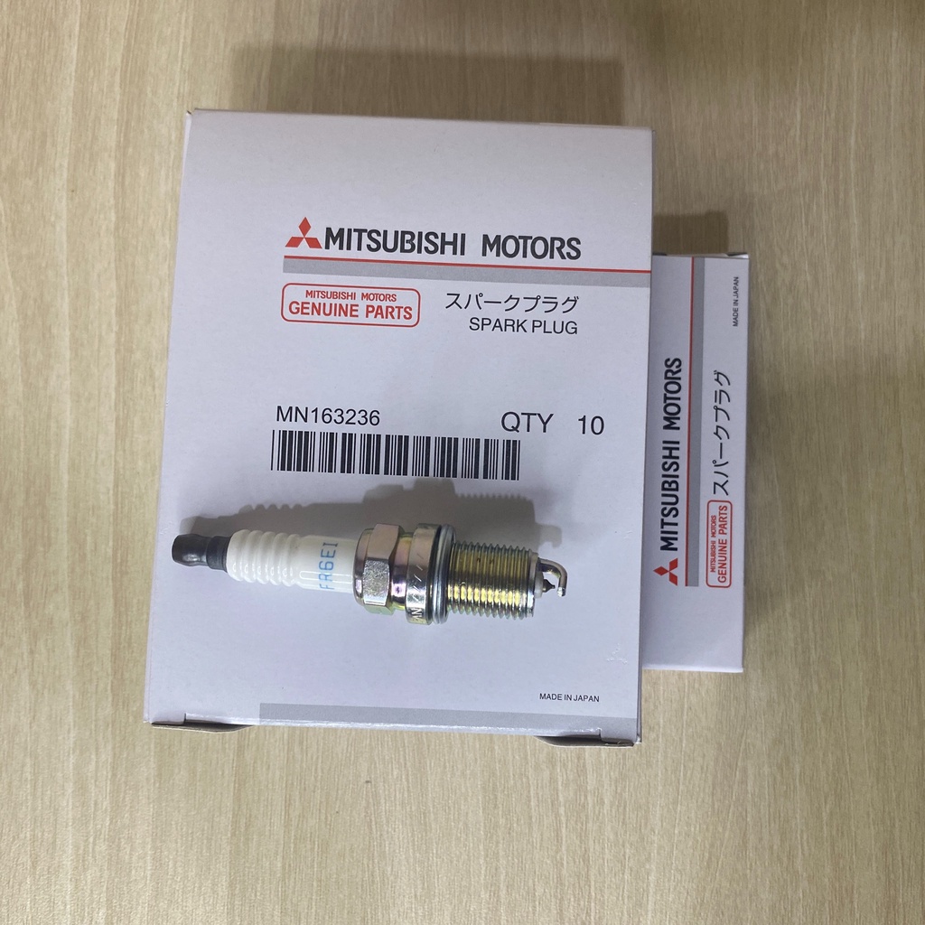 Bộ 4 bugi Mitsubishi Jolie, Eclipse, Galant, L300, Outlander, Pajero, Wagon, Triton, Zinger Mã MN163236 NGK FR6EI
