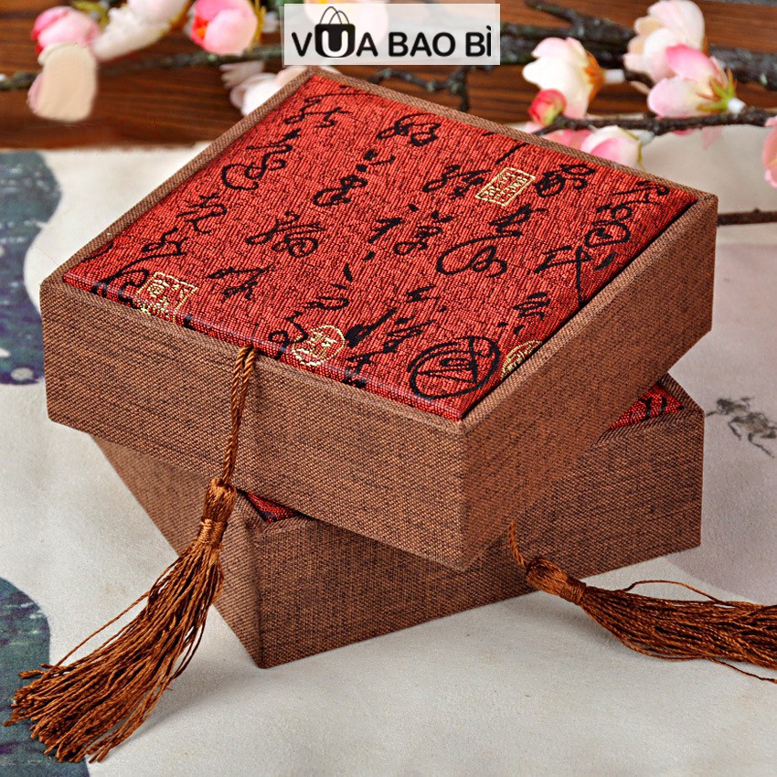 Hộp Gấm đựng trang sức, vòng phong thủy 10x10cm, Hộp đựng vòng tay, mặt đá bằng gấm cao cấp VUA BAO BÌ