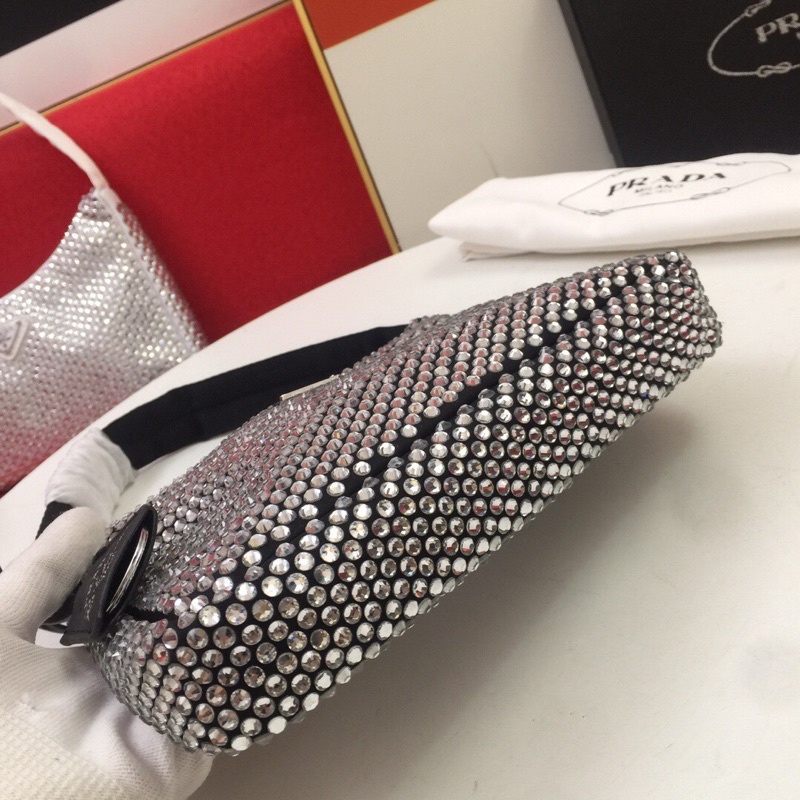 Túi xách/đeo nữ vai logo thương hiệu Prada Hobo 2021 cao cấp mẫu mới hoạ tiết đính hạt lấp lánh