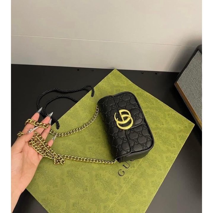 Túi chữ c g da sần thời trang mới 2021