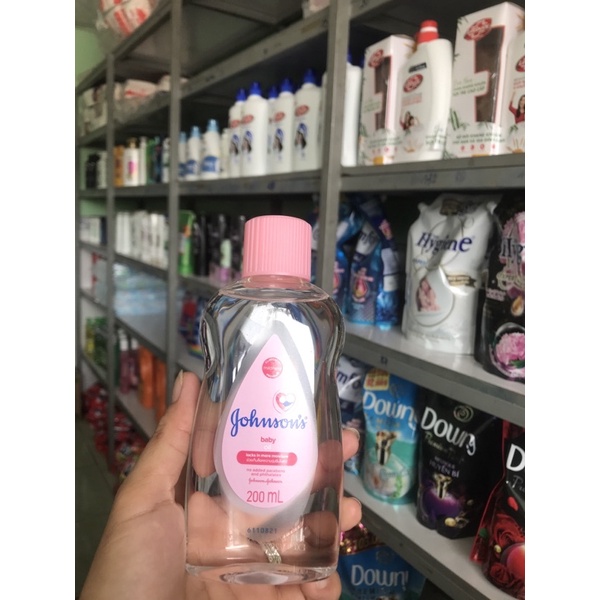 Dầu massa baby Oil Gohnson’s chai 200ml