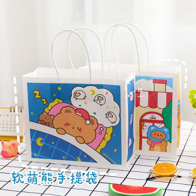 Túi đựng quà bằng giấy mẫu siu cute 21×18×8 (cm)