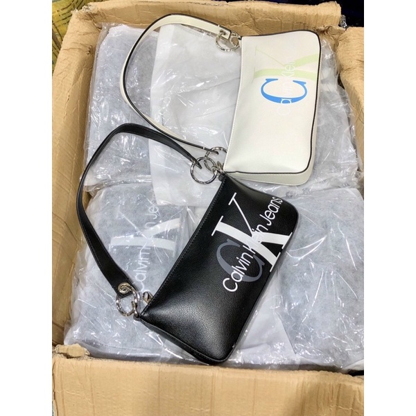 Kẹp nách Calvin Klein siêu xịn