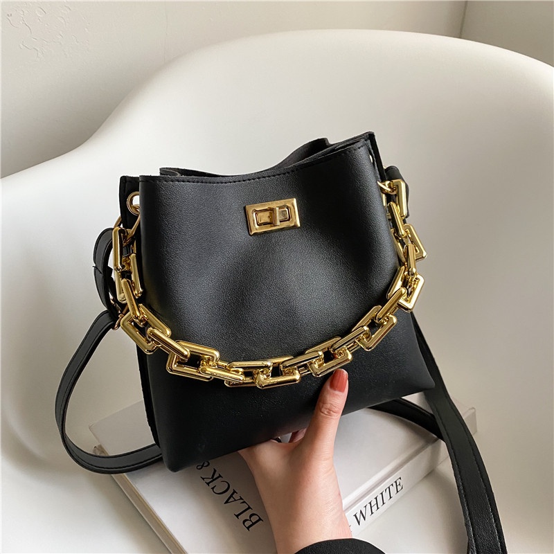 Phụ nữ mới Thời trang Retro Túi Messenger Chuỗi Túi xách Cá tính
