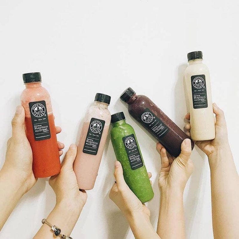 Chai nhựa nắp đen tròn 330ml đã kèm nắp. Shop có bán nắp riêng nếu khách có nhu cầu | BigBuy360 - bigbuy360.vn