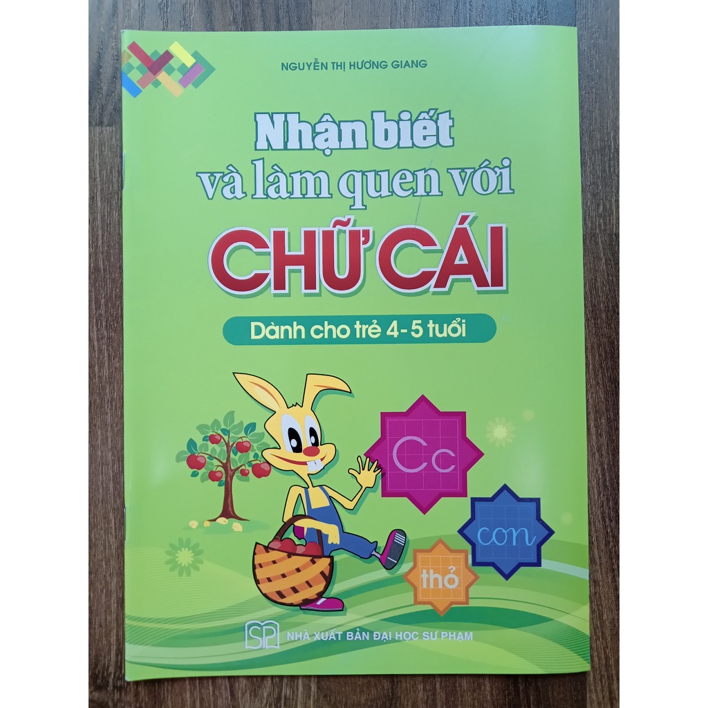 Sách - Bé nhận biết và làm quen với Chữ cái