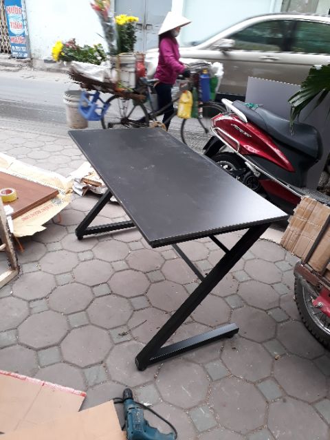 Bàn làm việc chữ Z game thủ 120 x 60