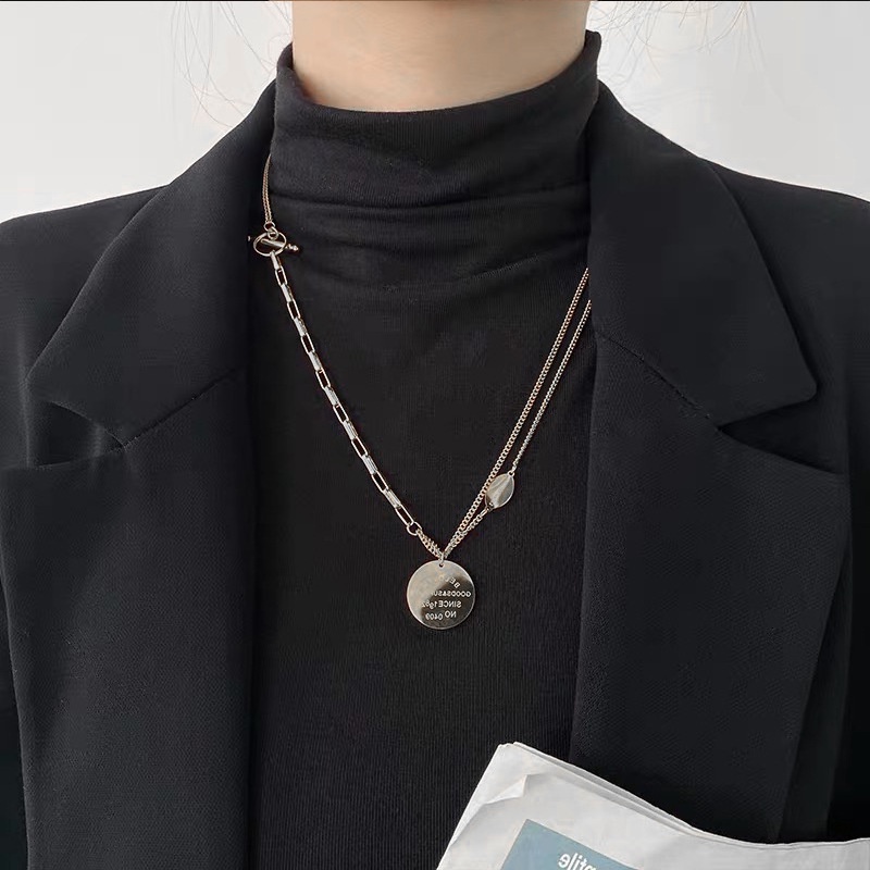 Vòng cổ Bằng Thép Titan Mặt Tròn Khắc Chữ Thời Trang