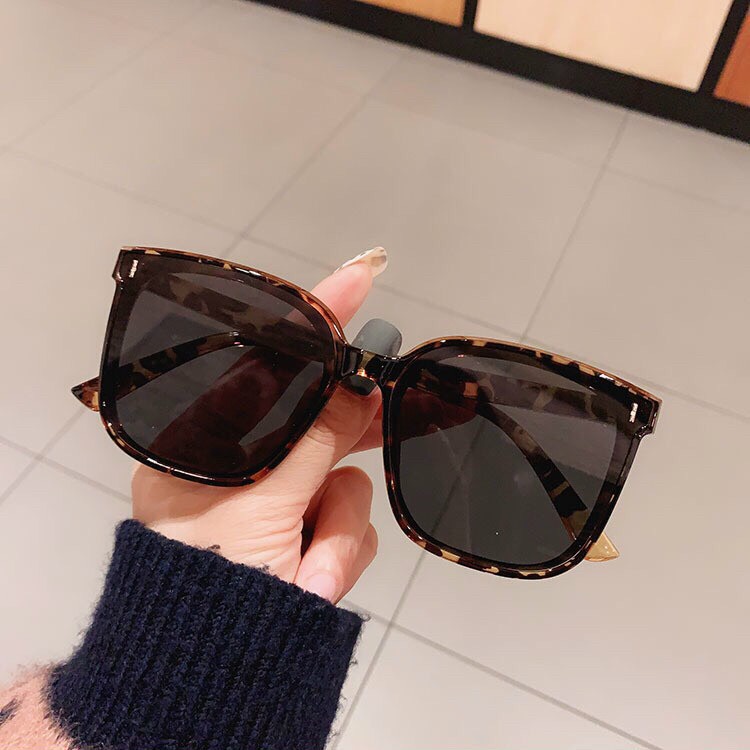 Kính Thời Trang G.M V Fri.da form vuông 2 màu - phiên bản giới hạn 2023