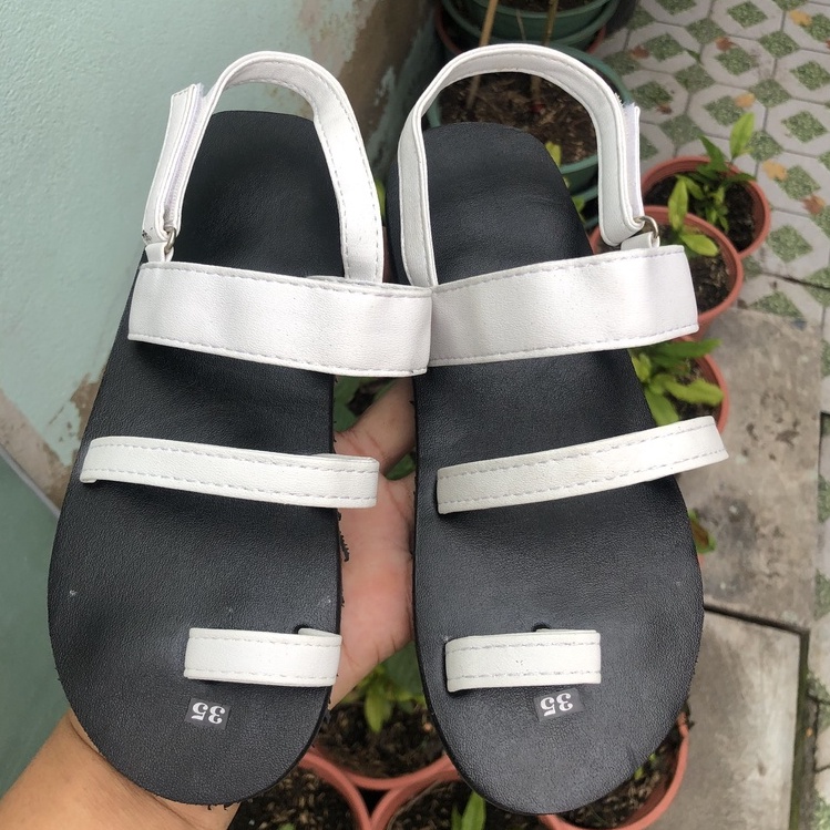 sandal đồng nai dép xăng đan nam và nữ ( đế đen quai trắng ) size từ 35 nữ đến 43 nam