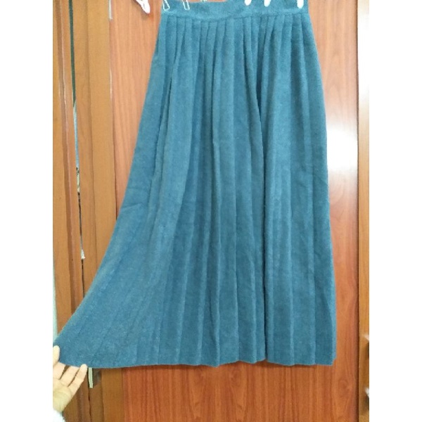 Chân váy dạ dập li màu ghi xám size S thanh lý