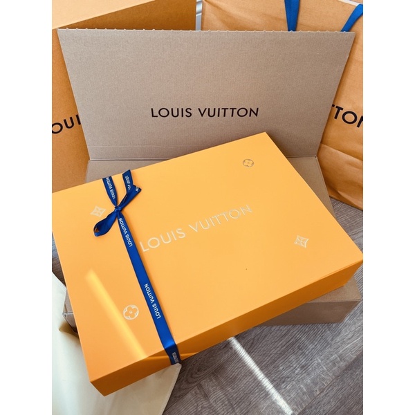 Túi Lv size40cm fullbox vip nam châm chất da cực mềm và hịn