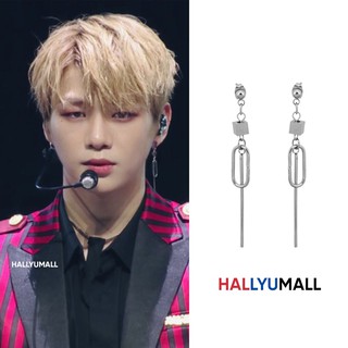Khuyên tai khối lập phương giống Wanna One Kang Daniel