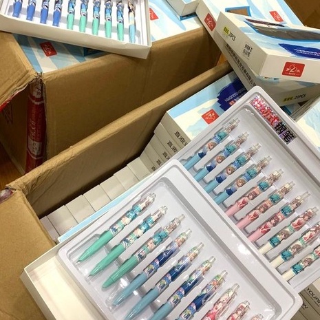 Bút máy bấm mẫu hình nam nữ phong cách hàn quốc cực xinh