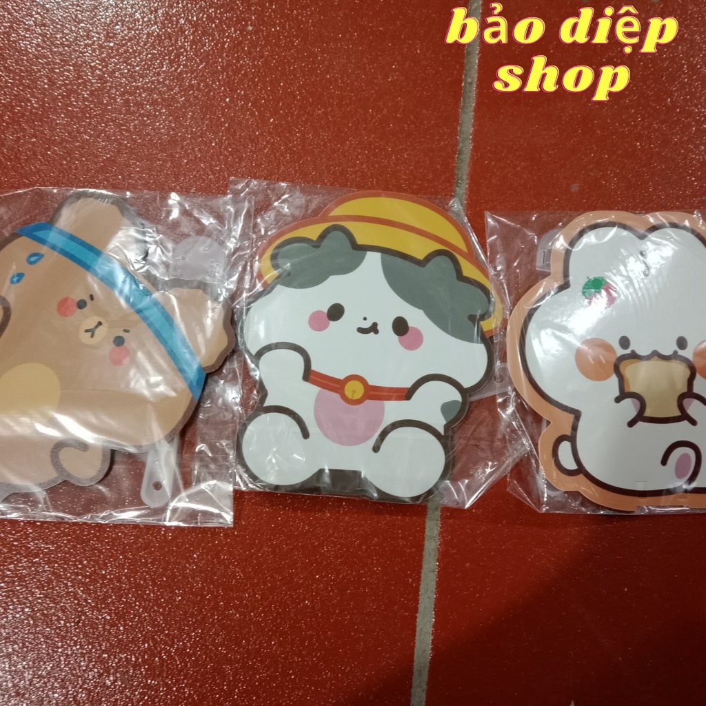 Quạt cầm tay mini bằng nhựa với họa tiết hình hoạt hình siêu cute | BigBuy360 - bigbuy360.vn