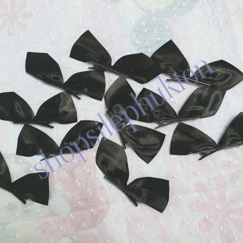 Kẹp tóc nơ nhung xinh xắn cheapment với thành viên jisoo của nhóm nhạc Black Pink