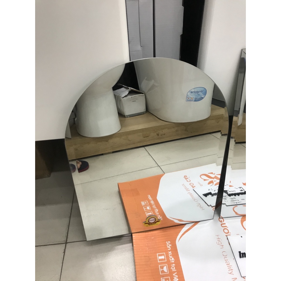 Gương soi phòng tắm - Kiếng soi nhà tắm 35x45cm, 45 x 60cm, 50x70cm, gương dày 5ly soi rất trong, sáng và thật