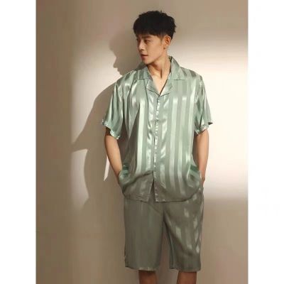 Bộ Đồ Ngủ Ngắn Tay Bằng Lụa Mát Phong Cách Hàn Quốc Dành Cho Nam