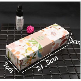 Set hộp đựng bánh hoa (bao gồm túi xách và 2 hộp đựng bánh)