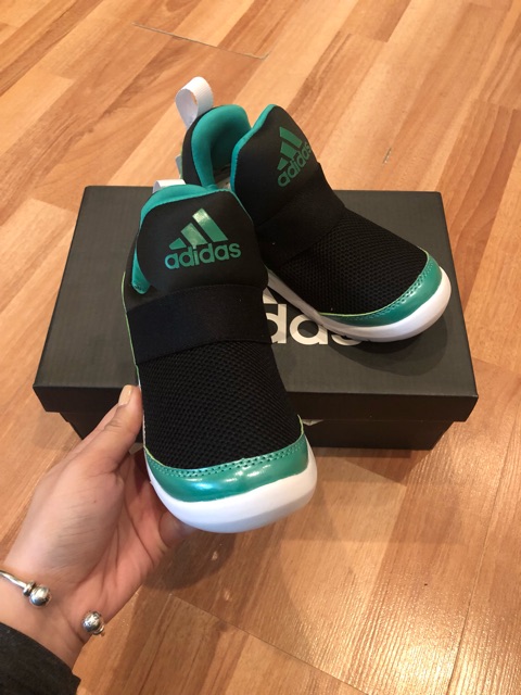 Giày Adidas cho bé (full box)