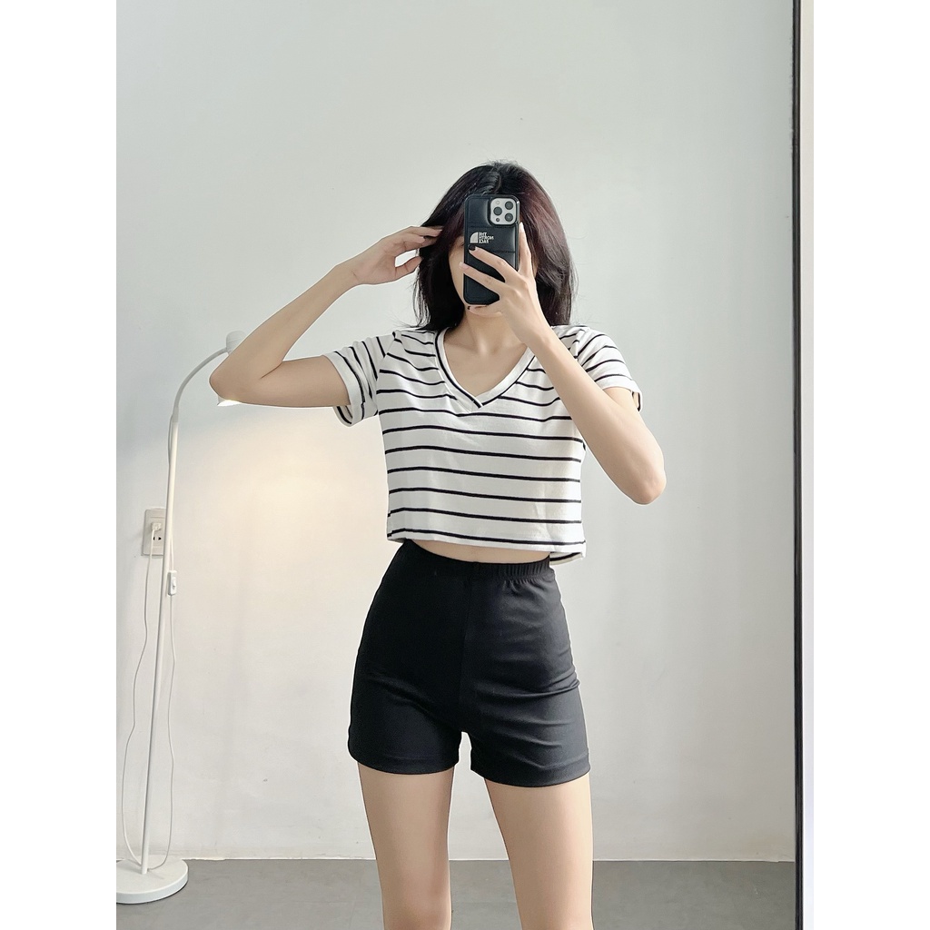 Áo croptop nữ tay ngắn HHVINTAGE kiểu cổ tim basic thun co giãn Top A45