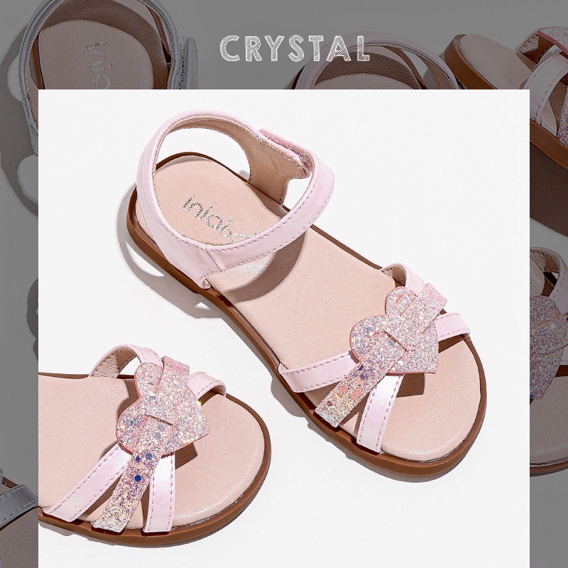 Sandal cao cấp cho bé gái.