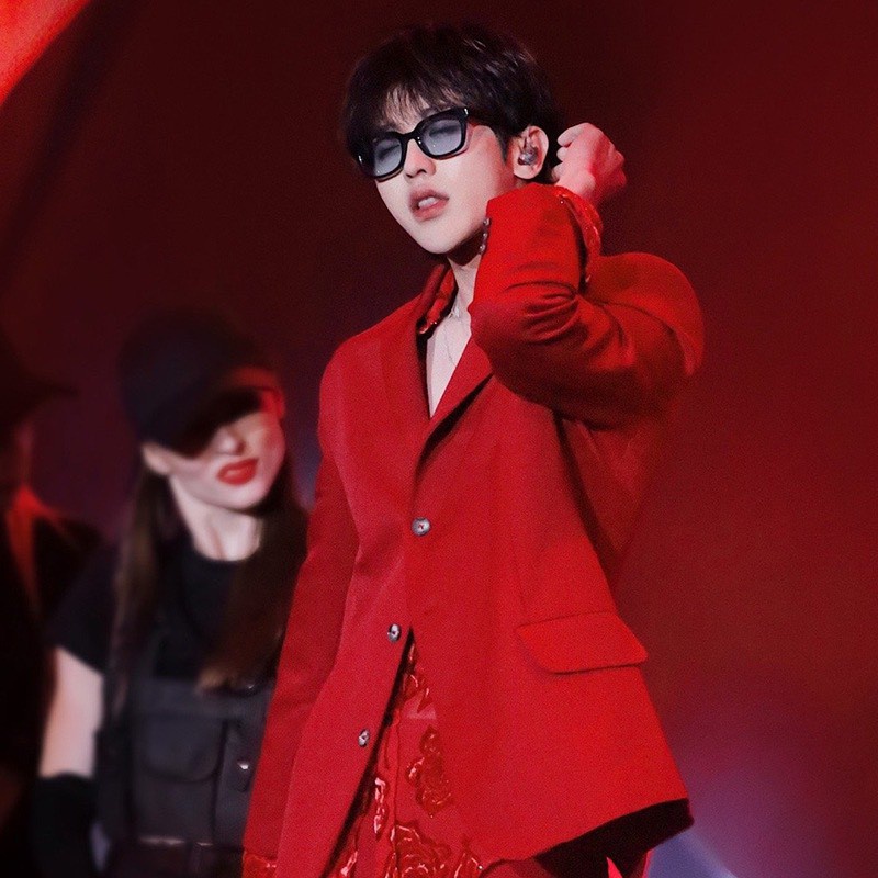 【kifli】Mắt kính râm chữ V gọng nhỏ nhiều màukính mát teen nam nữ Hàn Quốc thời trang AH129