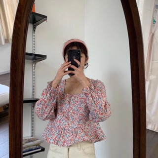 Áo cổ vuông hoa nhí