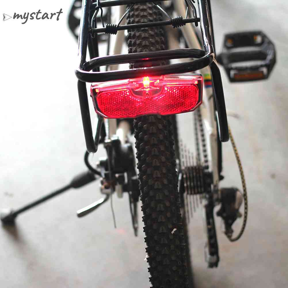 Đèn LED Gắn Yên Sau Xe Đạp Leo Núi Phản Quang